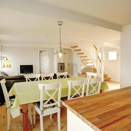 度假居 Gorgeous Home In Hasle With Kitchen *